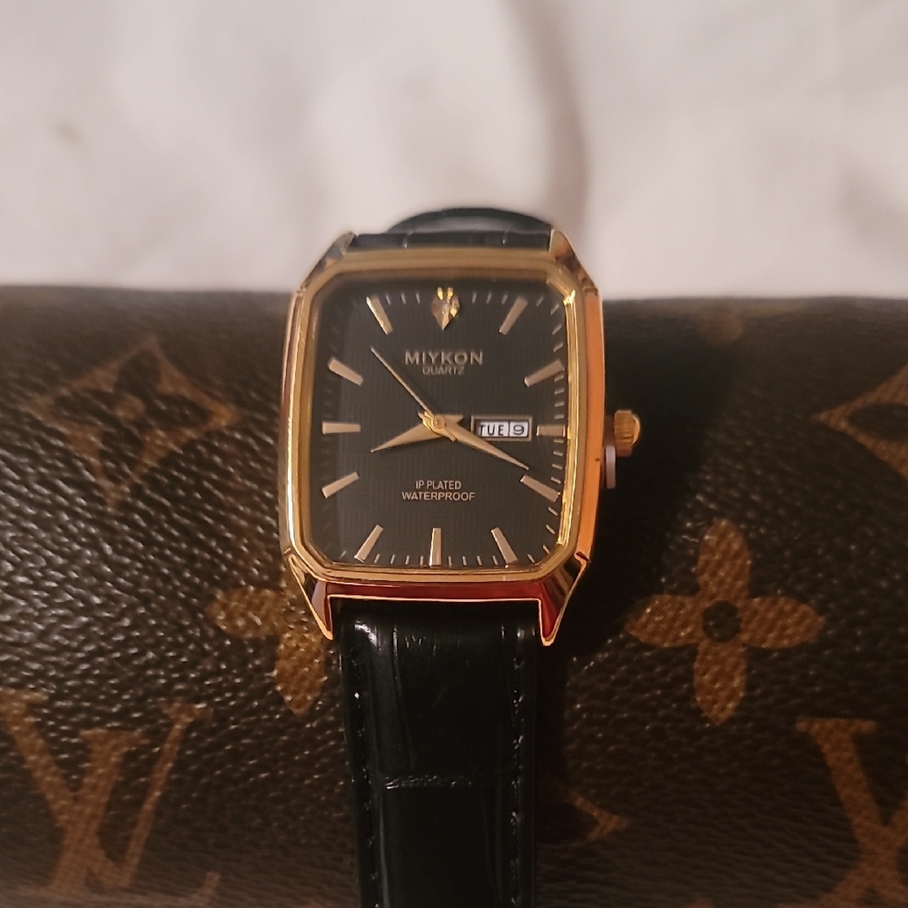NEW Womens Miykon Quartz Ion Plated Gold F2030‎ Waterproof Watch IP Plated